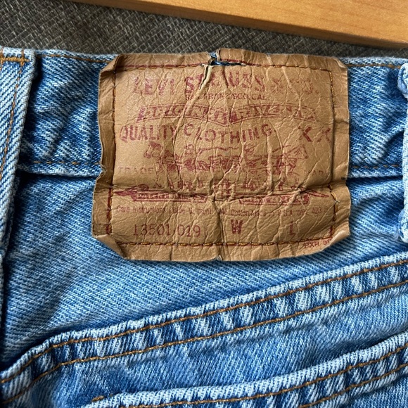 Vintage Levi’s Denim Shorts - Picture 4 of 5